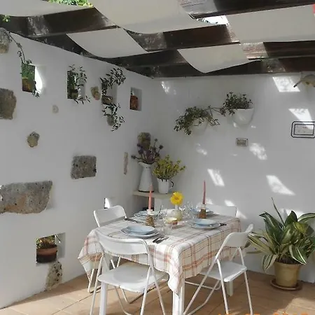 La Casa Di Adi Apartment *